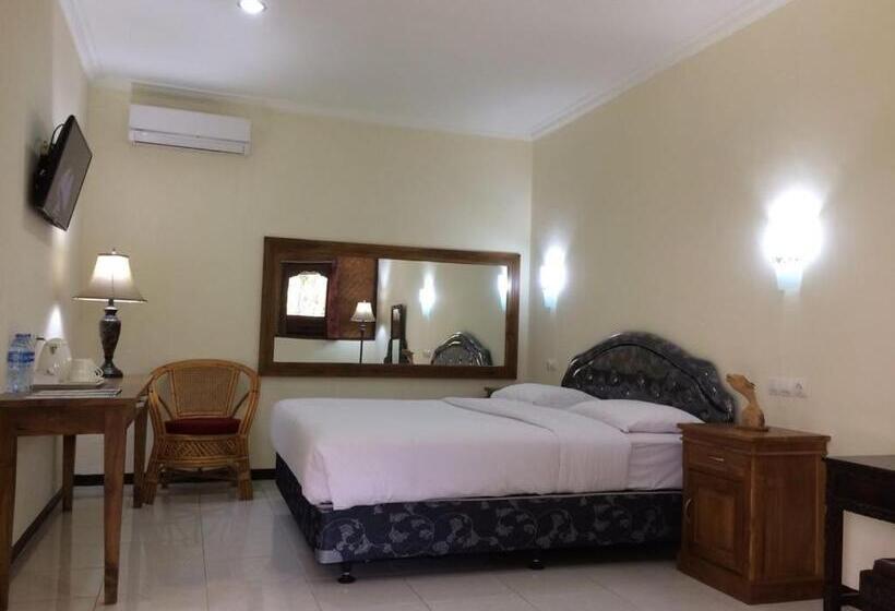 חדר משפחתי, Astina