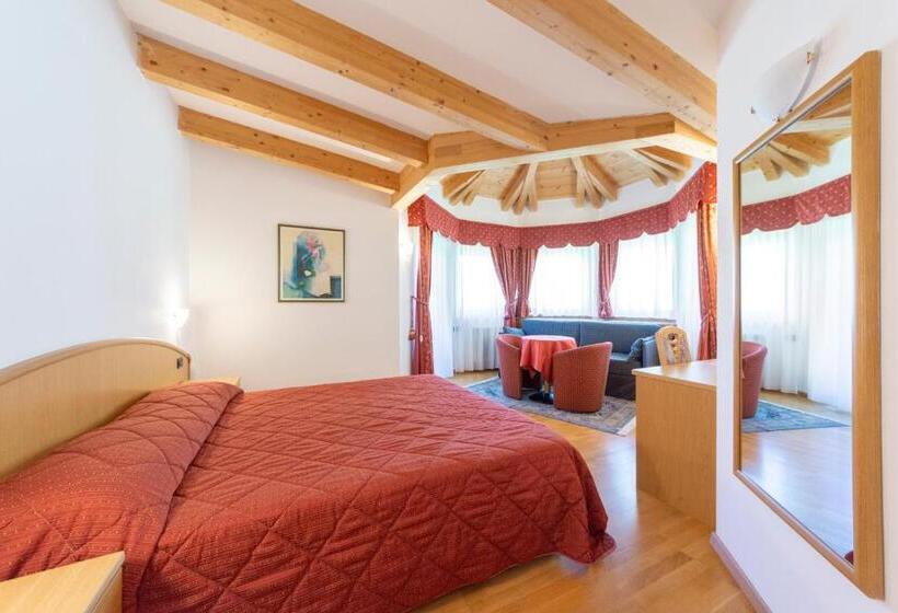 סוויטת ג'וניור, Flos