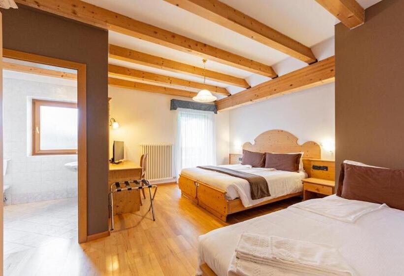 חדר קומפורט לשלושה, Flos