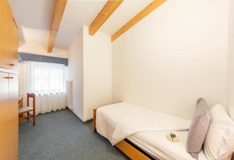 חדר אקונומי יחיד, Flos