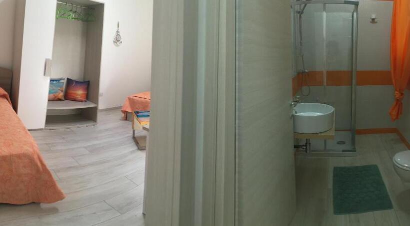 컴포트 트리플 룸, Albachiara