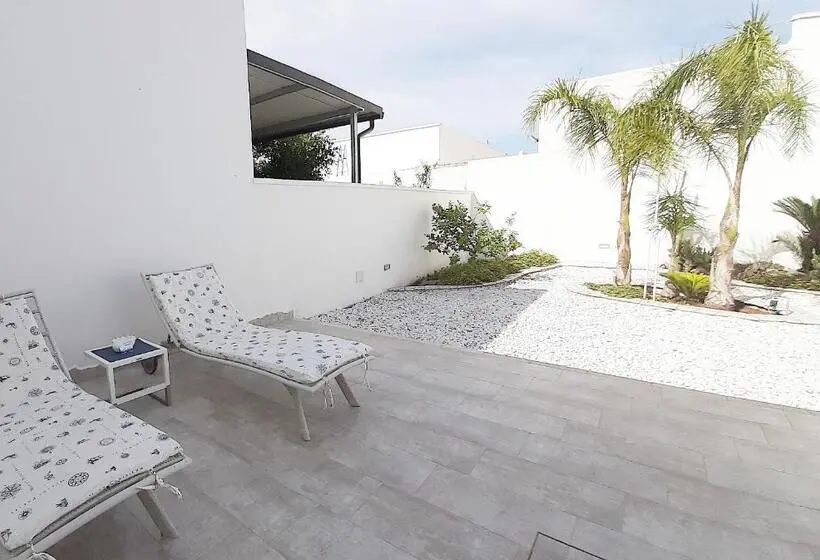 Habitació Quàdruple Estàndard Vista Jardí, Albachiara
