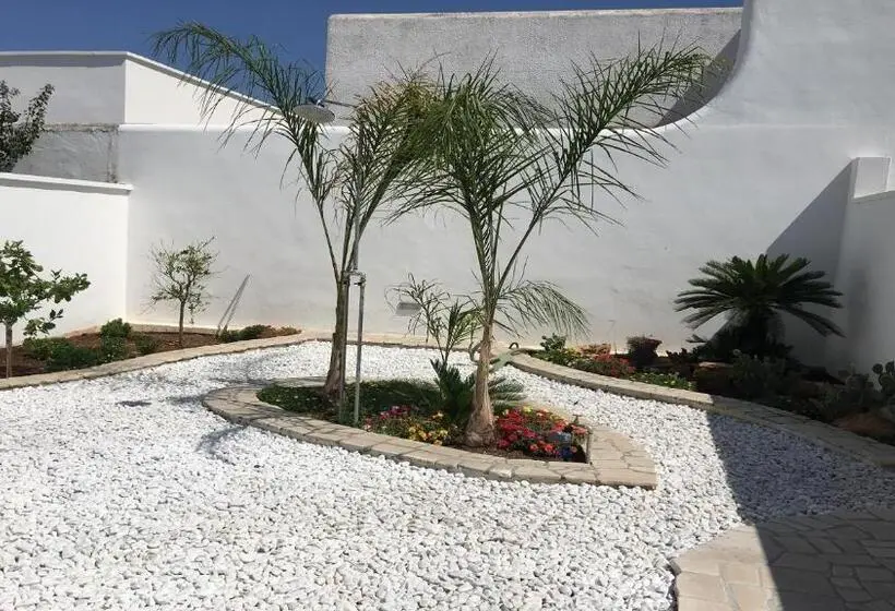 Habitació Quàdruple Estàndard Vista Jardí, Albachiara