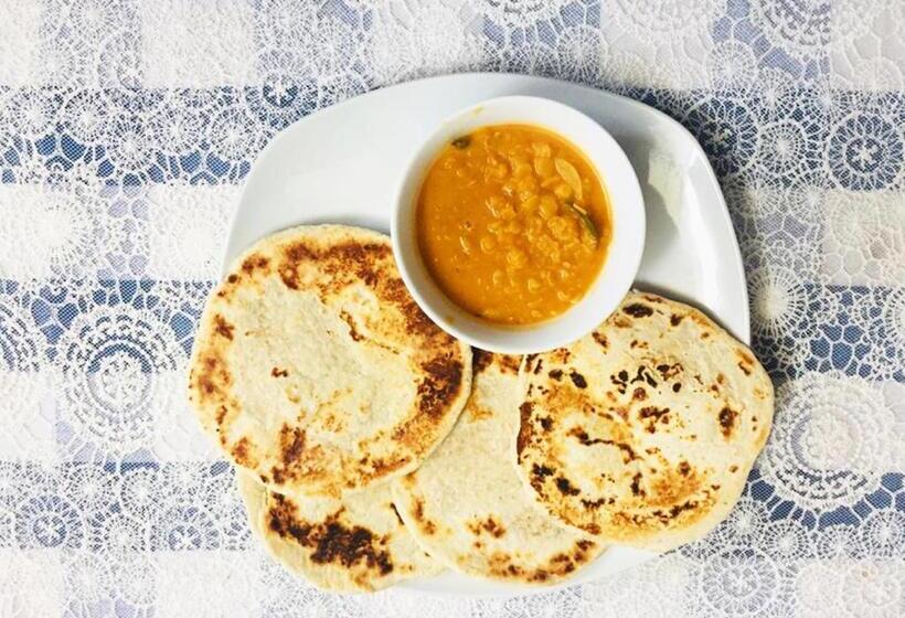 스탠다드 트리플 룸, Highest Village Bungalow