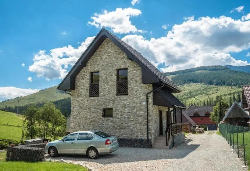 کلبه ییلاقی, Spring Chalet