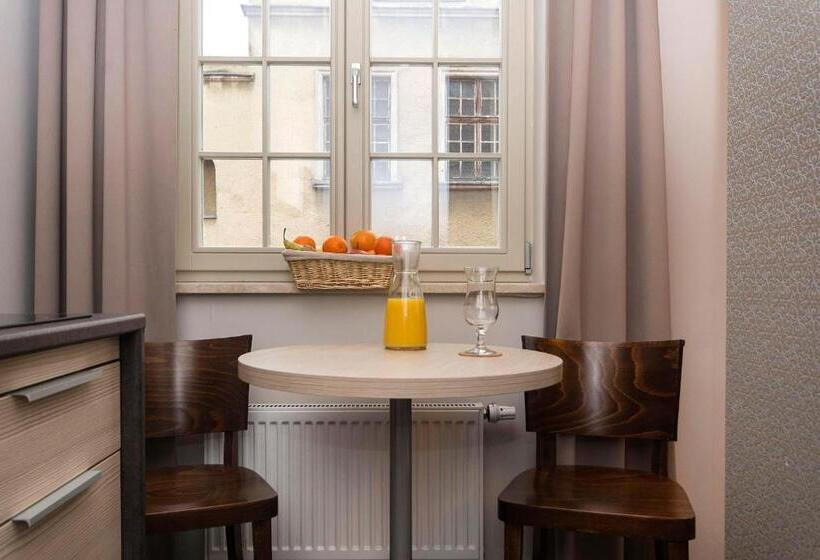 침실 1개 아파트, Apart Neptun