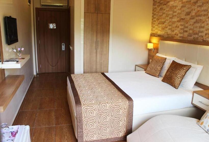 غرفة سوبيريور ذات إطلالة جانبية على البحر, Papirus