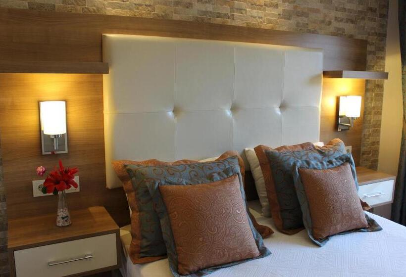 جناح عائلي, Papirus