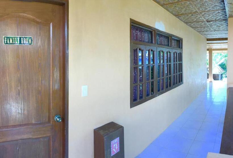 חדר משפחתי, Anda White Beach Resort