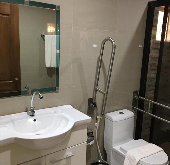 חדר משפחתי, Anda White Beach Resort