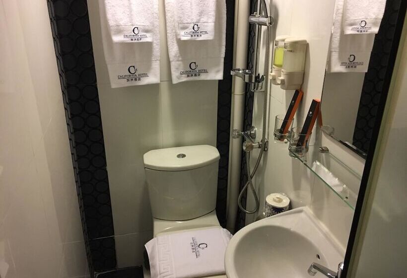 اتاق استاندارد یک نفره, California