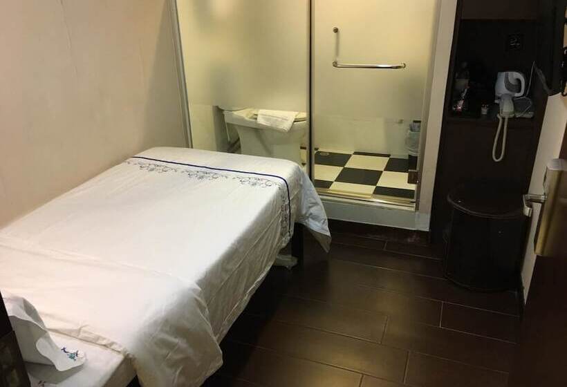 اتاق استاندارد یک نفره, California