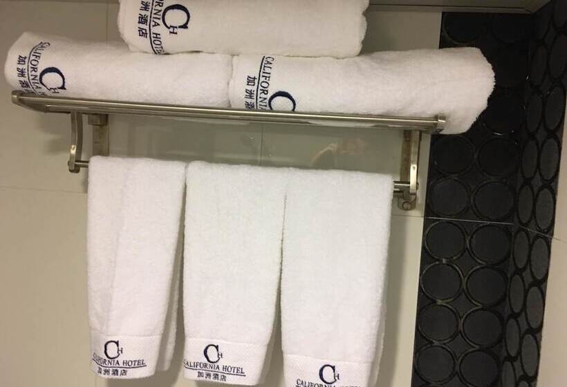 اتاق استاندارد با 2 تخت دوبل, California