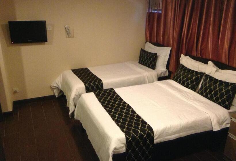 اتاق استاندارد سه نفره, California