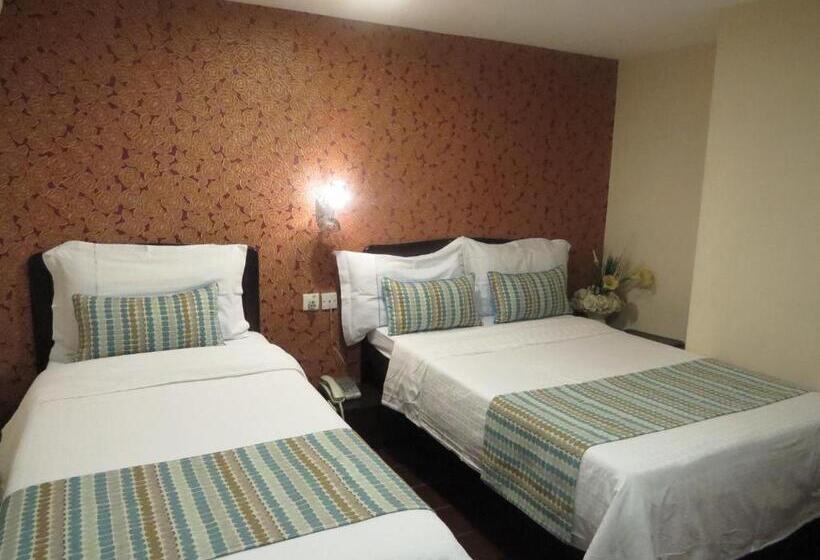 اتاق استاندارد سه نفره, California