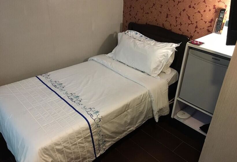 اتاق استاندارد یک نفره, California