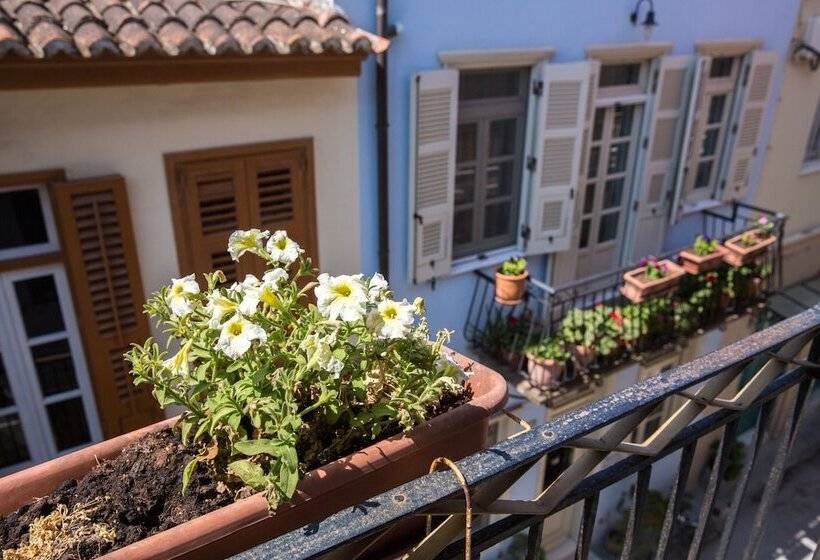 غرفة قياسية ثلاثية, Dias