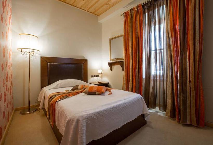 غرفة قياسية فردية, Dias