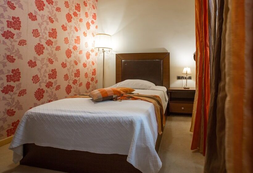 غرفة قياسية فردية, Dias