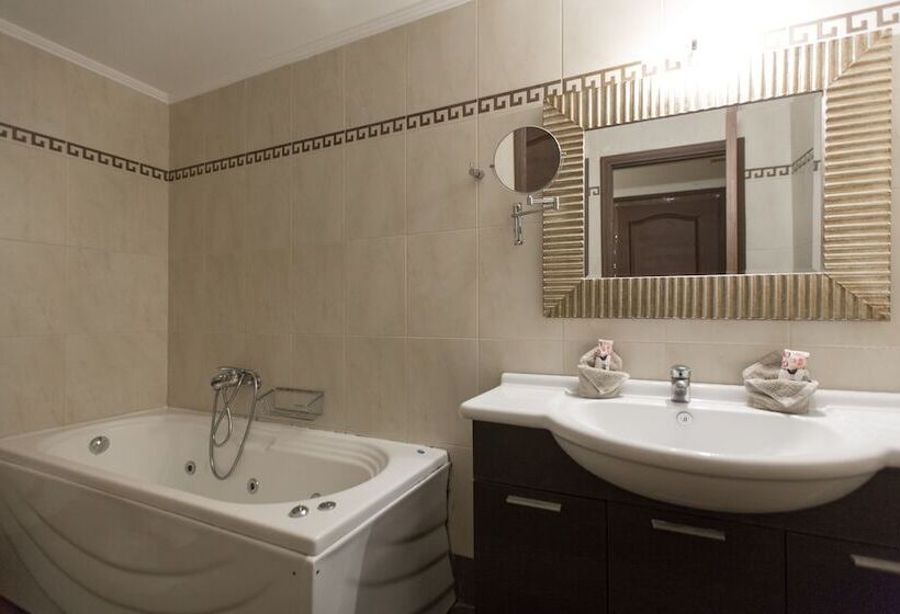 غرفة ديلوكس, Dias