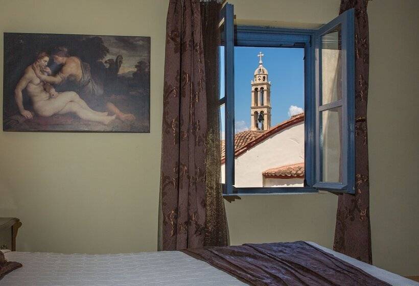 غرفة ديلوكس, Dias