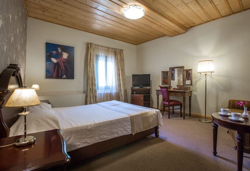 غرفة ديلوكس, Dias