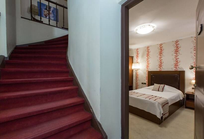 غرفة قياسية فردية, Dias