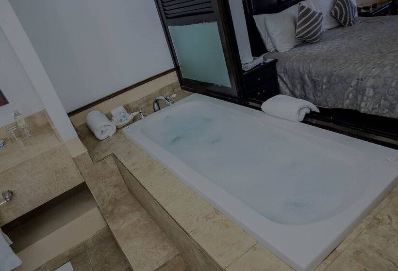 ジュニアスイート, La Posada Hotel & Beach Club