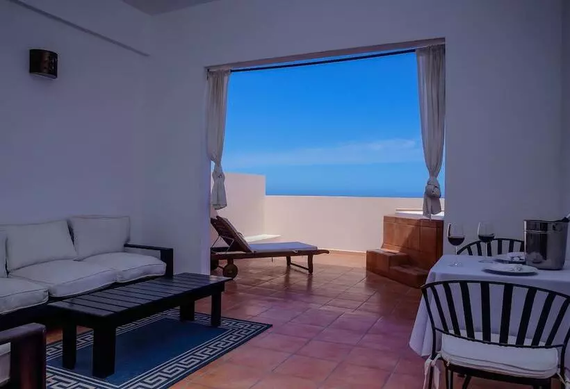 سوییت, La Posada Hotel & Beach Club