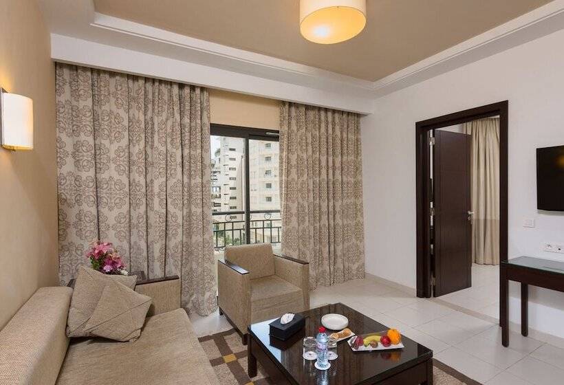 سوییت جونیور, Le Corail Suites