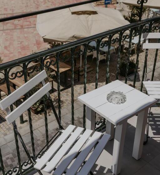 اتاق استاندارد با چشم‌انداز شهر, Opera