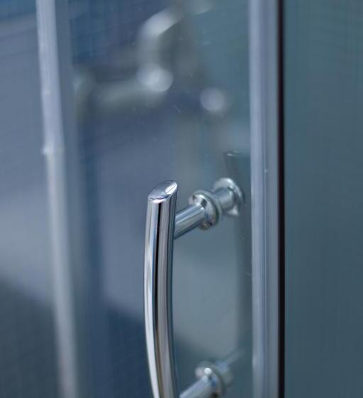 اتاق اجرایی, Opera