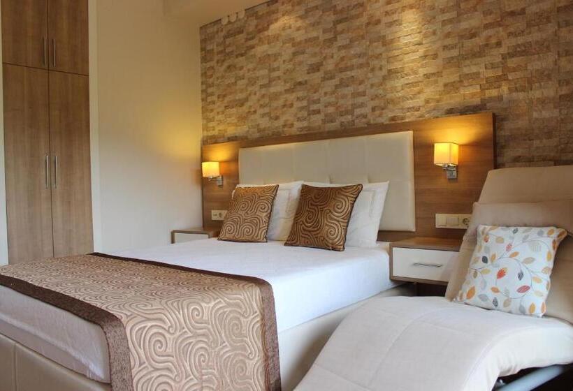 غرفة سوبيريور ذات إطلالة جانبية على البحر, Papirus