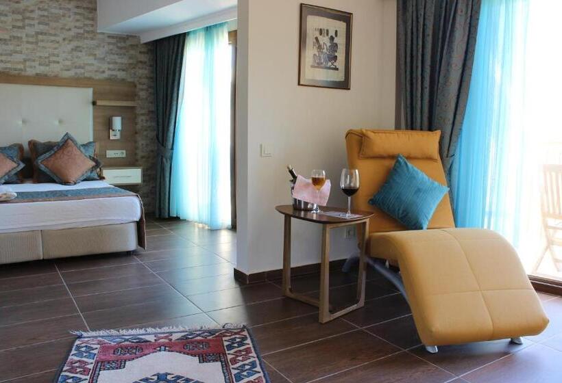 جناح عائلي, Papirus