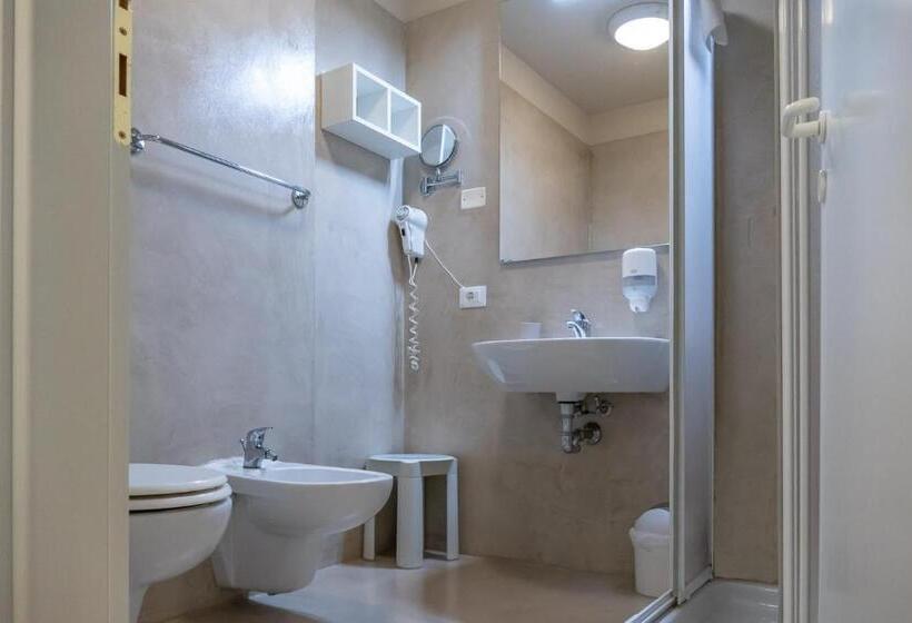 标准间, Venezia Park