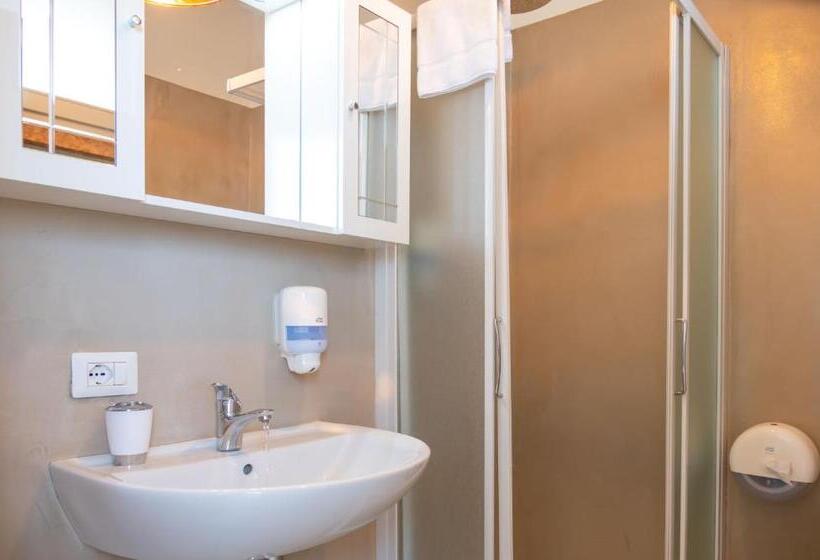 标准工作室, Venezia Park