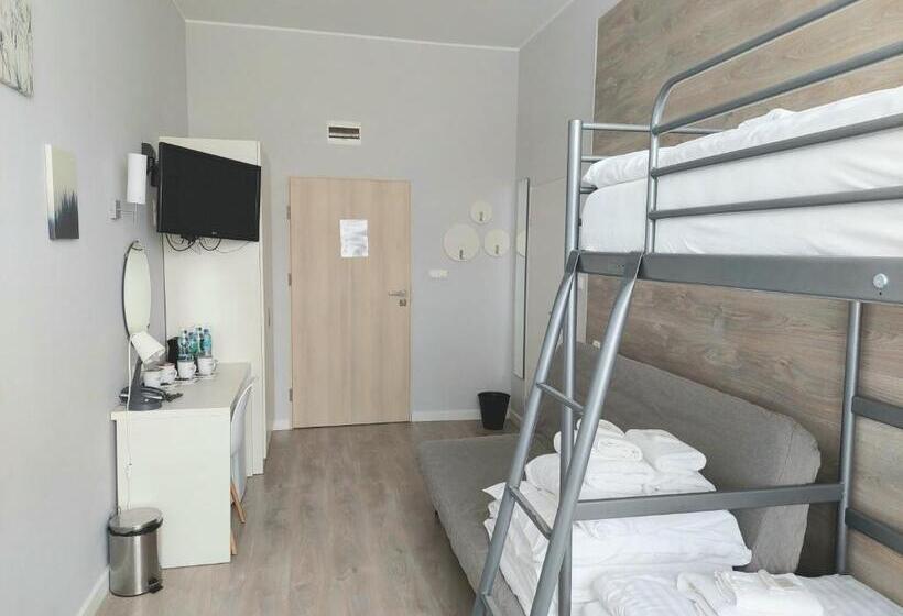 اتاق خانوادگی, Villa Flaming