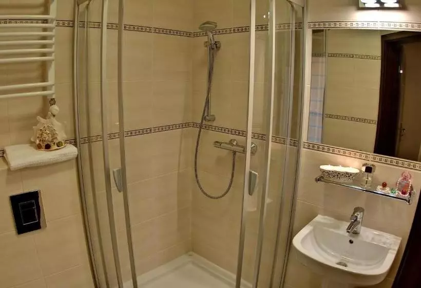 اتاق استاندارد یک نفره, Villa Martini