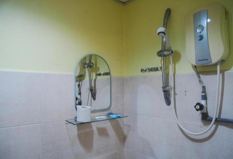 Habitació Triple Superior, Yellow Mansion