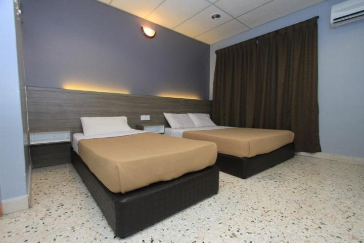 Habitació Triple Superior, Yellow Mansion