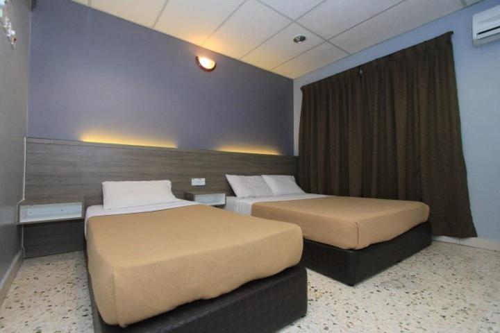 Habitació Triple Superior, Yellow Mansion