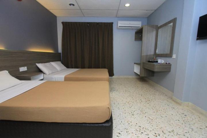 Habitació Triple Superior, Yellow Mansion