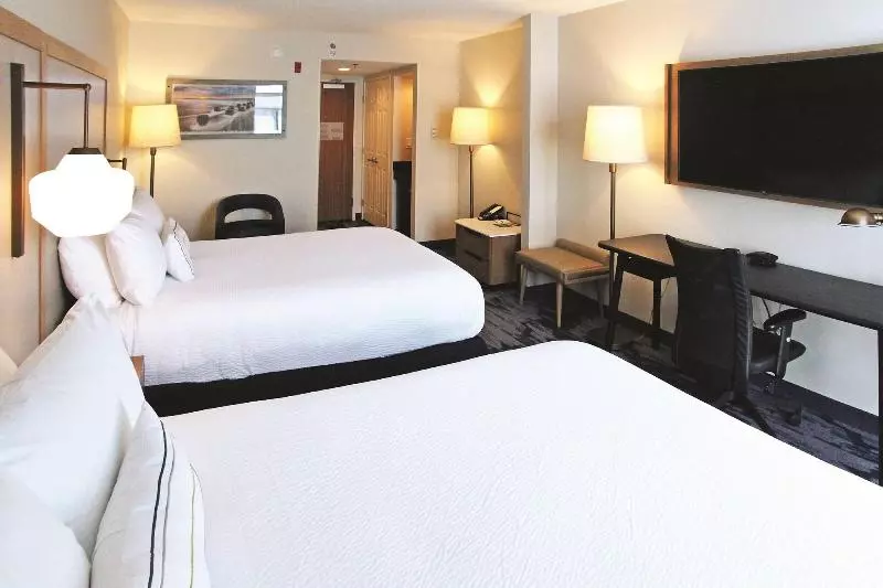 سوئیت با تخت بزرگ, King Evelthon Beach Hotel & Resort