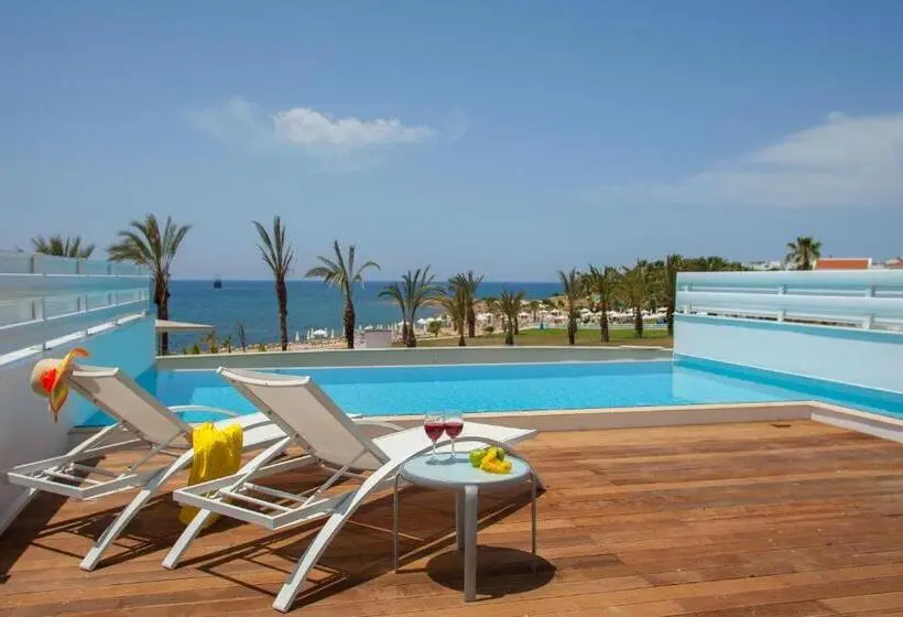 Sea View Suite with Pool, King Evelthon Beach Hotel & Resort