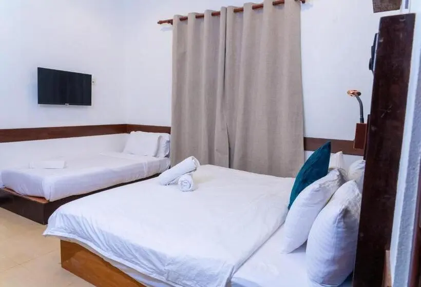 اتاق استاندارد سه نفره, Thulusdhoo Stay Guest House
