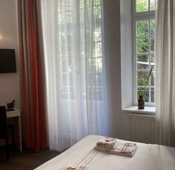 Номер Стандарт, Adonis Hotel Strasbourg