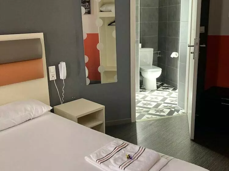 スーペリアールーム, Adonis Hotel Strasbourg