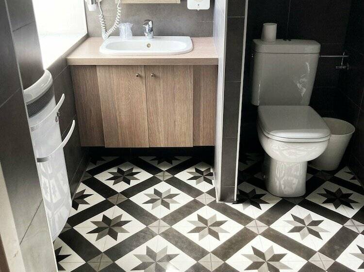 Номер Стандарт, Adonis Hotel Strasbourg