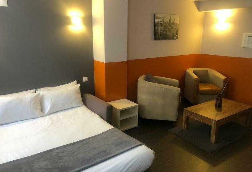 Семейный Номер, Adonis Hotel Strasbourg