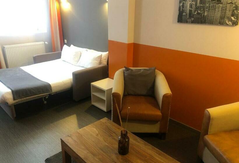 Семейный Номер, Adonis Hotel Strasbourg